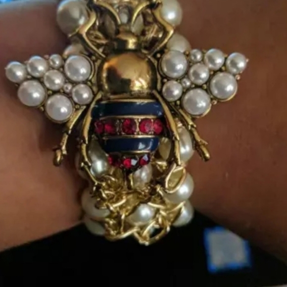 🐝 LAST ONE🐝 Super Cute Pearl Bee Bracelet & Ring Set - Picture 5 of 7